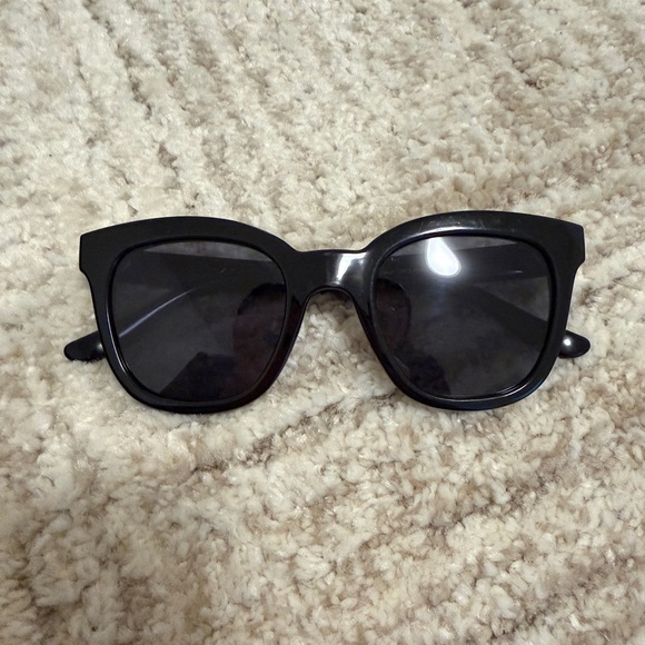 Meller Mahe Classic Black Sunglasses